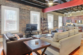 Ellis Square Loft